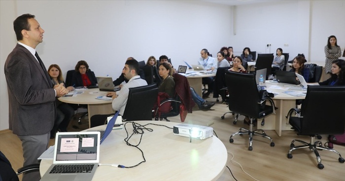 Akademisyenlere proje eğitimi