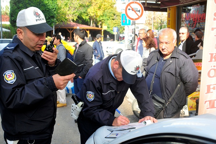 Adana'da sürücülere korna cezası