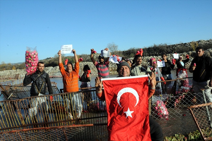 Adana ve Osmaniye'de, karar protesto edildi..