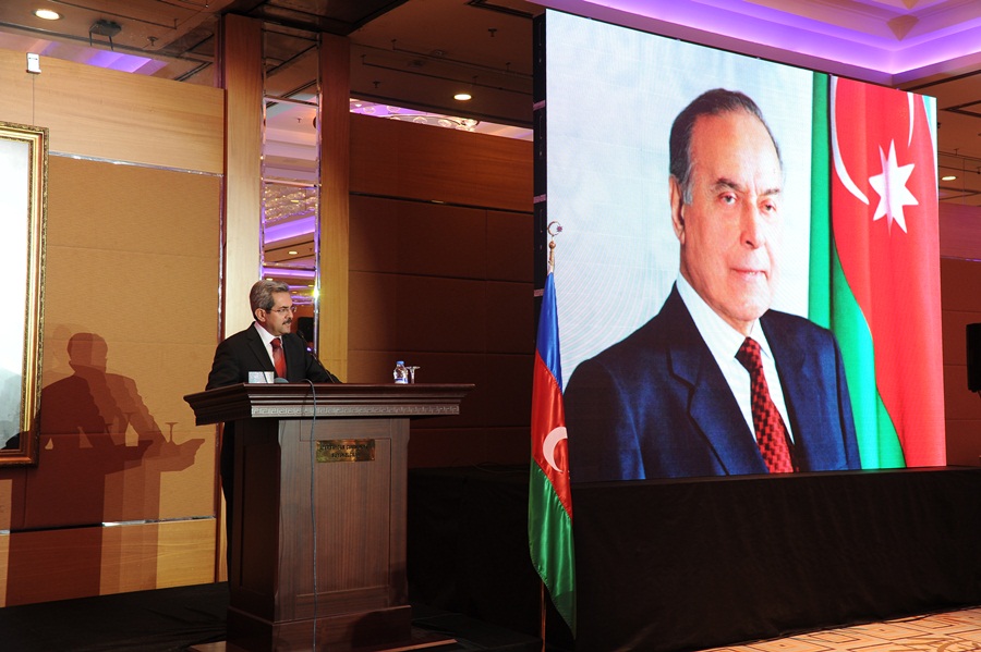 Ünüvar: “Haydar Aliyev’i hayırla yad ediyoruz”