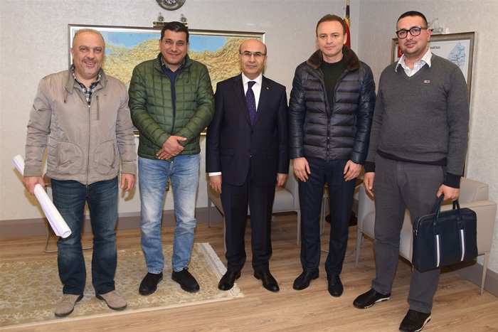Ayakkabıcılar Vali Demirtaş'ı Ziyaret Etti..