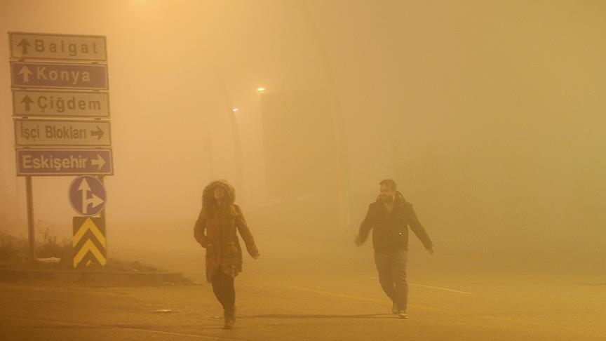 Başkentte görüş mesafesi 50 metrenin altına düştü