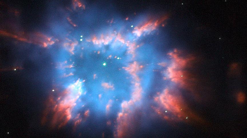 Hubble Teleskobu, Sunak takımyıldızındaki yıldız nebulasını görüntüledi