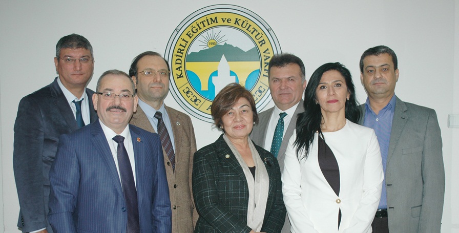 Kadirli Eğitim ve Kültür Vakfı Yeni Başkanı Emine Varmış Oldu..