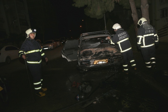 Adana'da araç yangını