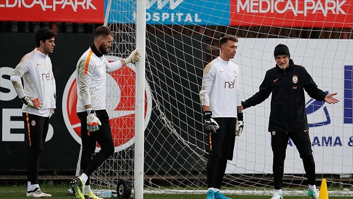 Galatasaray'da Taffarel göreve başladı