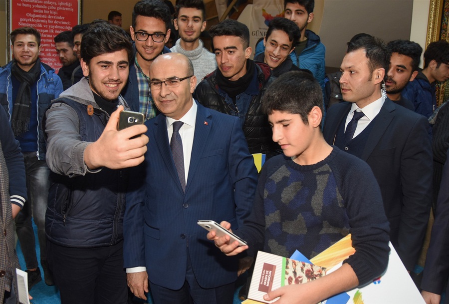 ‘’Genç Nesiller Öğreniyor’’