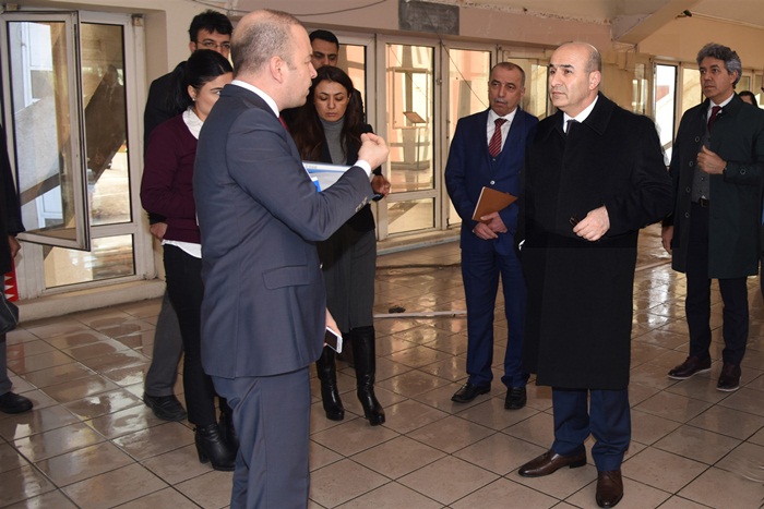 Vali Demirtaş, Açık Kapı Projesi Büro Alanında..