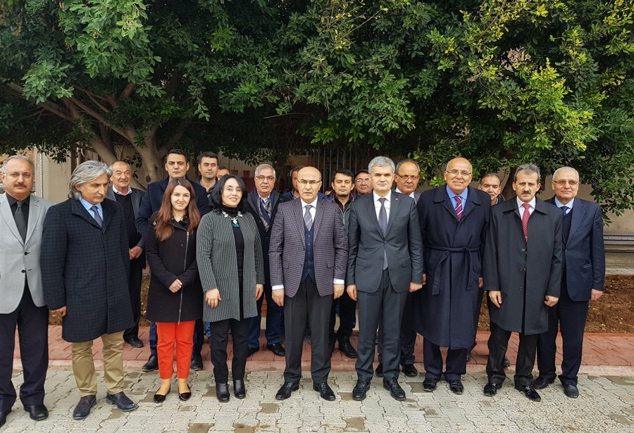 Vali Demirtaş Okul İnşaatları ile Kapalı Spor Salonu İnşaatında İncelemelerde Bulundu