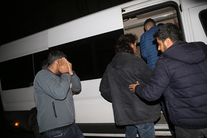 Adana'daki sosyal medyadan terör propagandası operasyonu