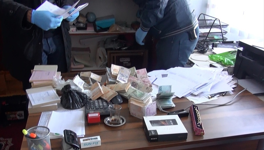Adana Furkan Vakfı’nda kayıt dışı 364 bin lira çıktı