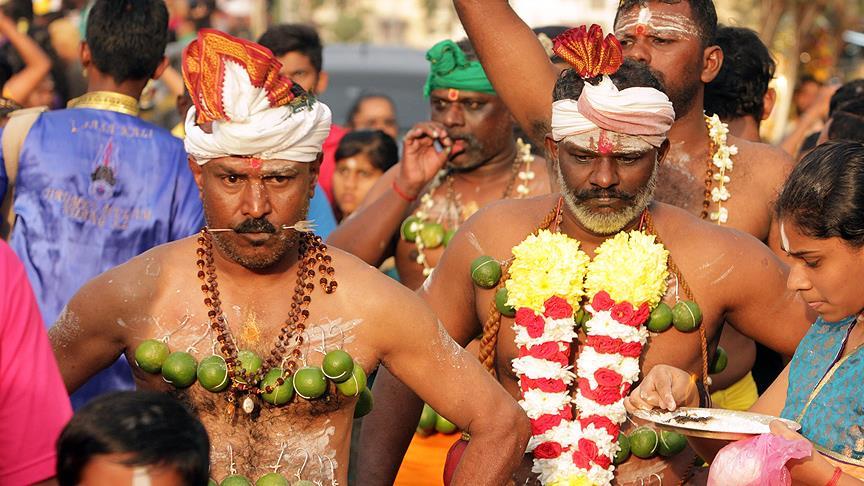 1,5 milyon Hindu, Thaipusam için buluştu