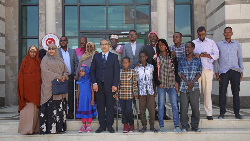 Tedavisi tamamlanan Somalililerden Türkiye'ye teşekkür