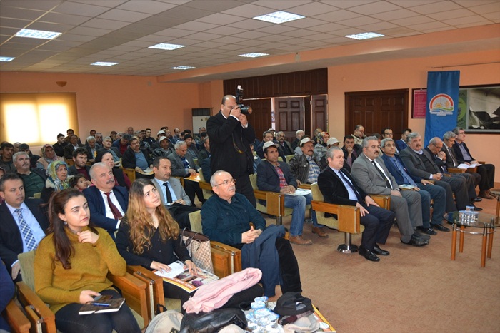 Kozan'da "Göçerlerle buluşuyoruz" toplantısı 