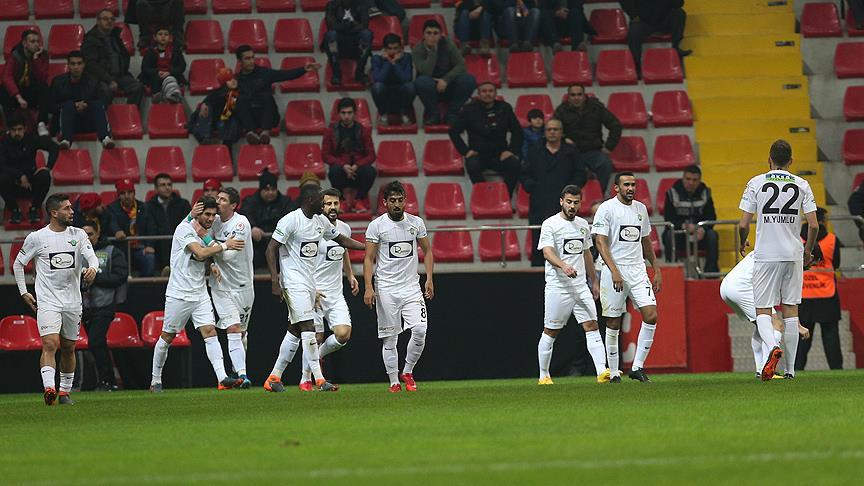 Akhisarspor kupada avantajı yakaladı