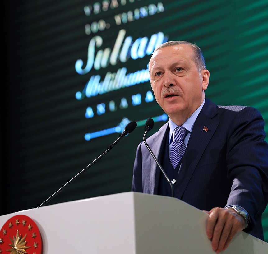 Erdoğan: Birileri bu ülkenin tarihini 1923'ten başlatmaya çalışıyor..