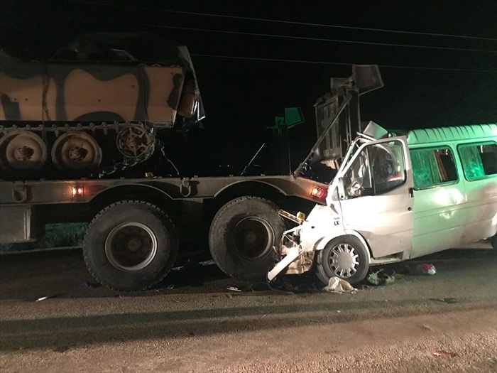 Hatay'da trafik kazası: 3 ölü, 10 yaralı