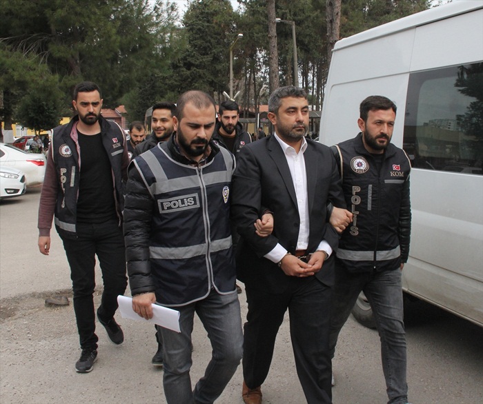 Adana merkezli 7 ildeki FETÖ/PDY operasyonu