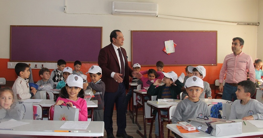 İl Emniyet Müdürü Yıldız, çocuklarla buluştu