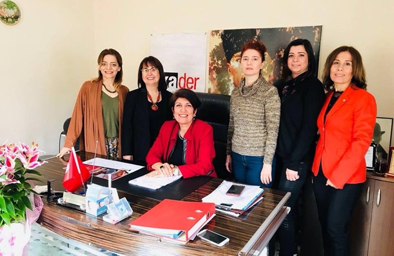 Müftüoğlu: "Kadınlar karar alma mekanizmalarında yine yok" 