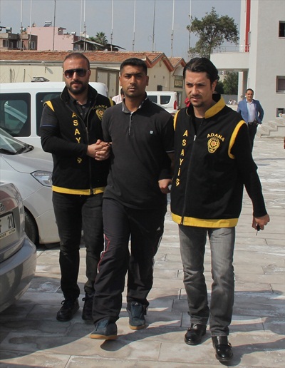 "Omuz attığı" gerekçesiyle öldürmüş