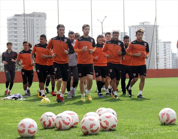 Adanaspor'da İstanbulspor maçı hazırlıkları başladı