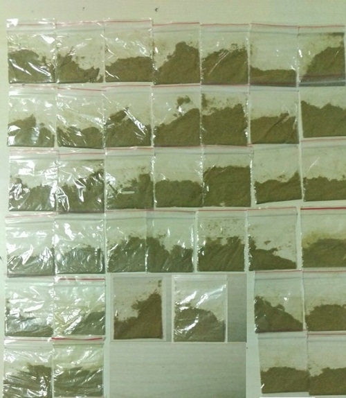 'Torbacı' taksici polisten kaçamadı  