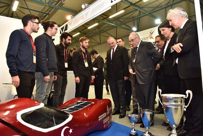 Dr. Faruk Özlü; “Yüksek teknolojili ürünlerin sanayii içindeki payını arttırmayı hedefliyoruz”