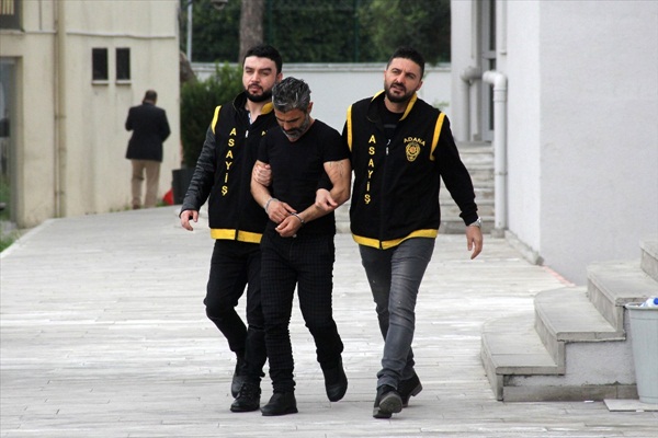 İş yerlerinden hırsızlık güvenlik kamerasında