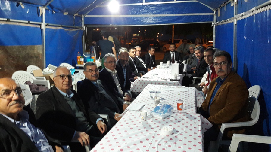 Metanet Çulhaoğlu’dan Üğücü Ailesine Taziye Ziyareti..