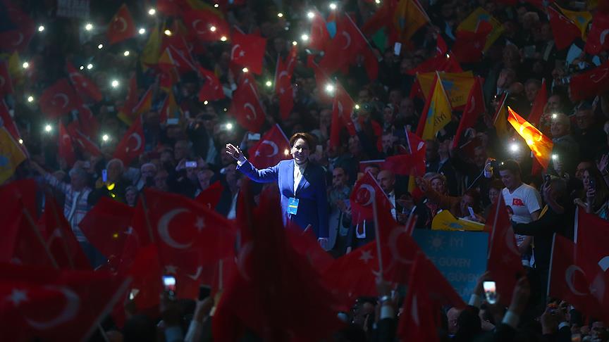 İYİ Parti 1. Olağanüstü Kurultayı başladı