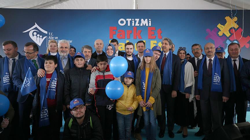 'Otizmi baş edilmez olarak görmeyeceğiz'