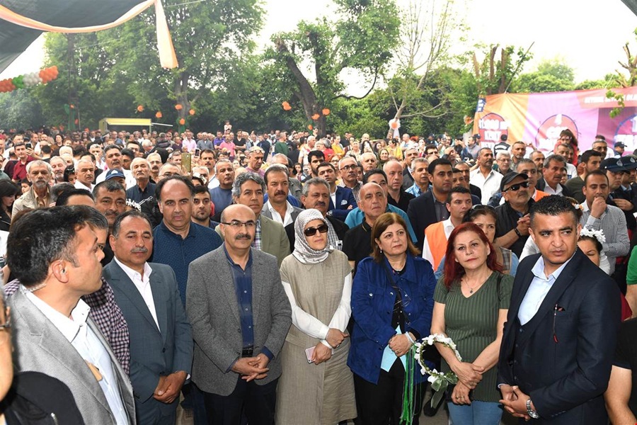 Vali Demirtaş, "Adana'ya Gel, Ciğerimi Ye" Etkinliğine Katıldı.