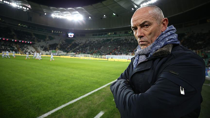 Bursaspor'da Le Guen ile yollar ayrıldı