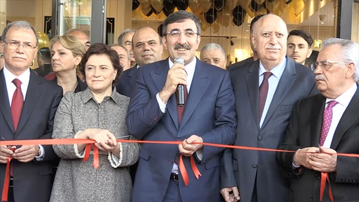 Adana'da "Beta Tea House" açıldı