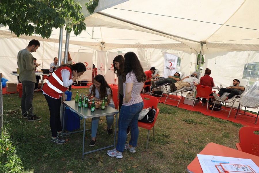 Çukurova Üniversitesi’nde Kan Bağışı Kampanyası Başladı.