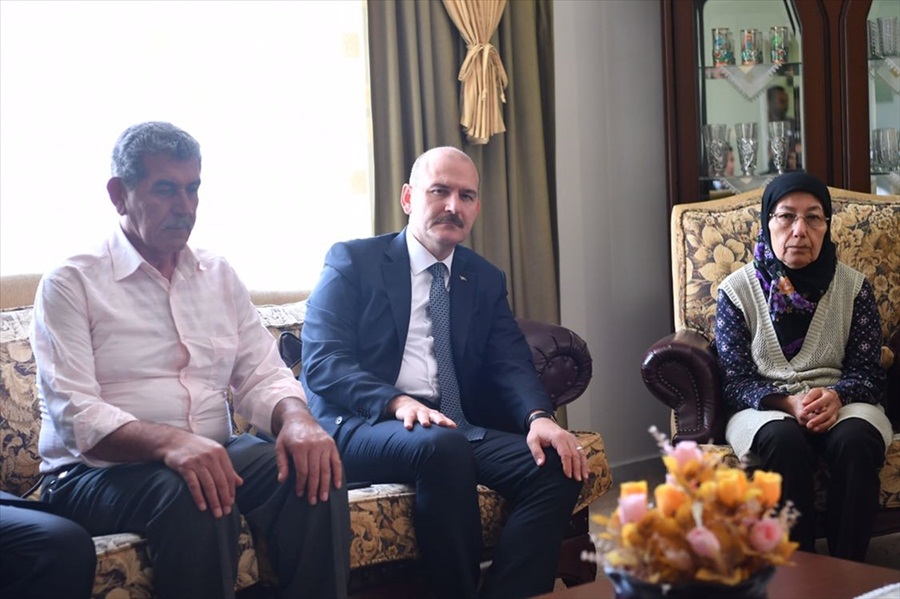 Soylu Adana'da Kırbaç'ın ailesini ziyaret etti