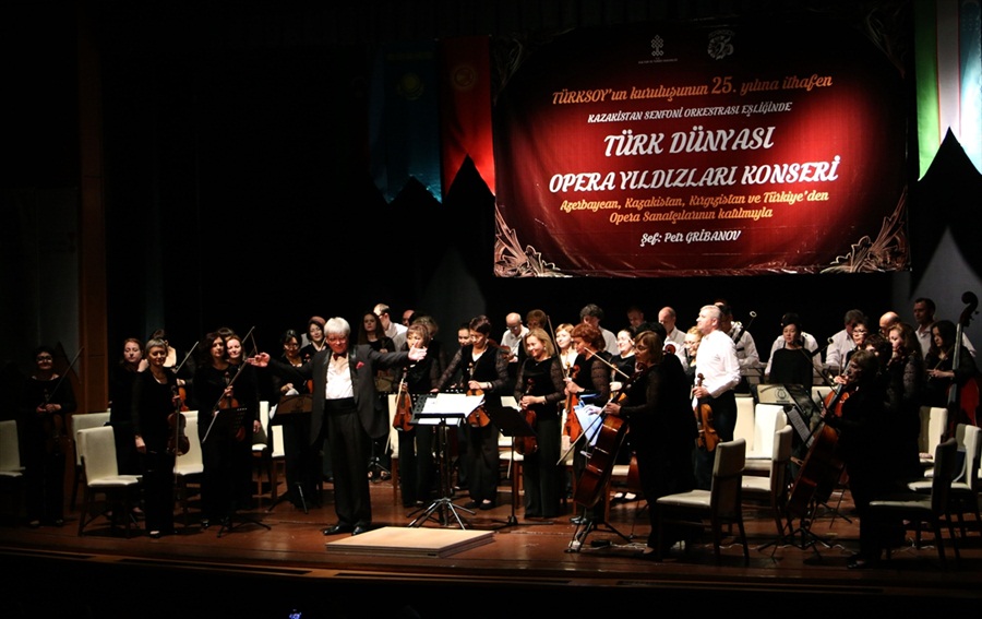 Kahramanmaraş'ta "Türk Dünyası Opera Yıldızları" konseri