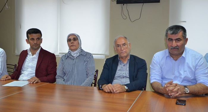 Adana'daki AK Parti'li meclis üyelerine saldırı