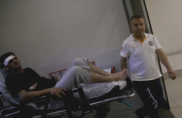 Adana'da hırsız, ev sahibini bıçakladı