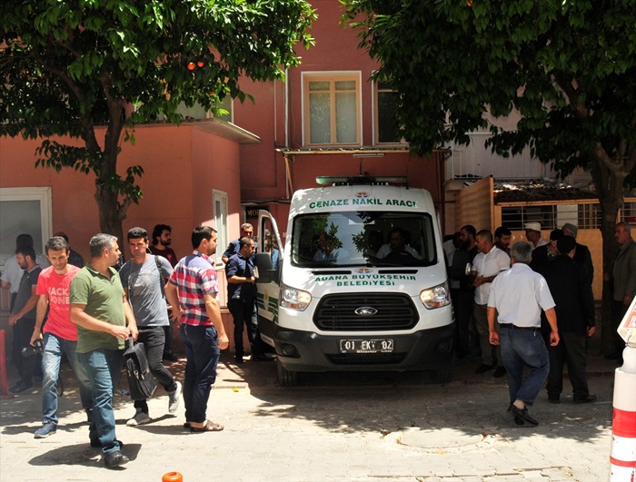 Adana'daki araç parkı kavgası