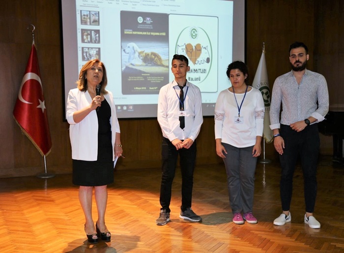 ÇÜ’inde “Sokak Hayvanları İle Yaşama Etiği” Semineri Verildi.