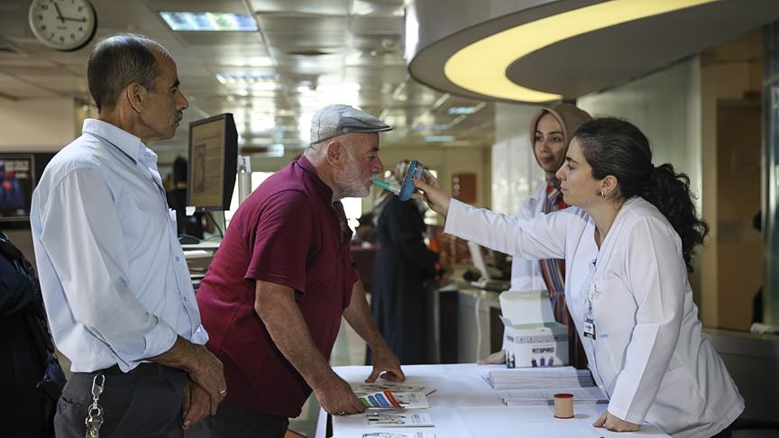 Tiryakiler hekimlere sigarayı bırakma sözü verdi