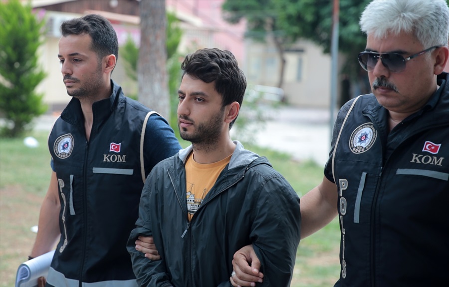 Adana'da, FETÖ'nün "hijyen evi"nde yakalanan şüpheli İYİ Parti'li çıktı