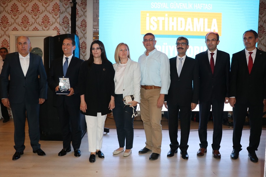 Adana'da "SGK'da Yılın En'leri" ödülleri verildi