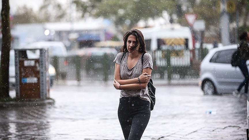 Bayram tatilinde sağanak geçişlerine dikkat