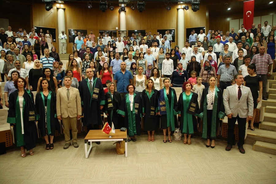 Çukurova Üniversitesi BESYO’dan 89 Öğrenci Mezun Oldu.