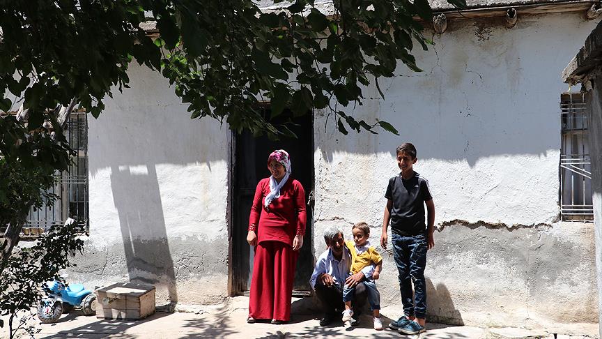 'Teröristler ocağımızı söndürdü, devlet bize ev yapıyor'