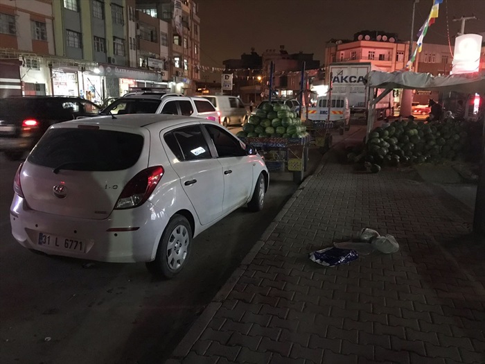 Şüpheli otomobilden esrar çıktı