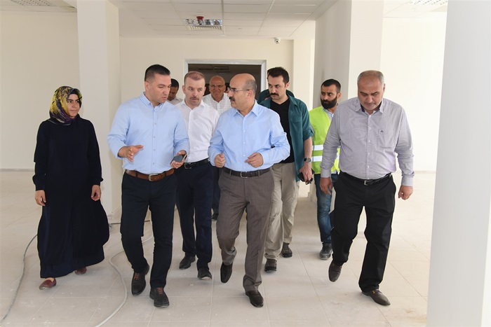 Vali Demirtaş, Atölye Ve Yurt İnşaatlarını Denetledi..